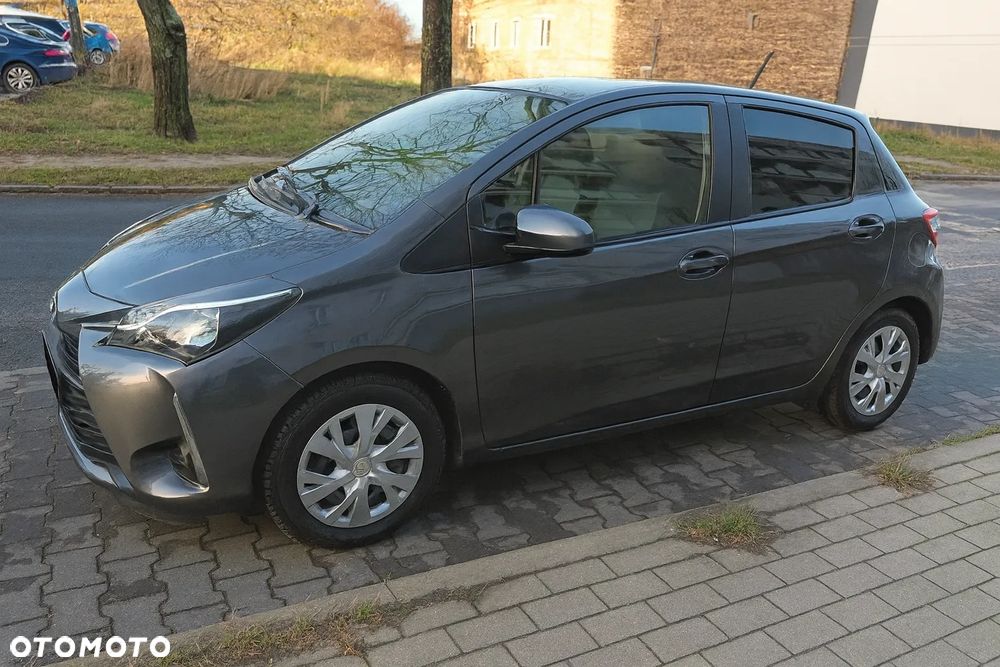 Toyota Yaris 1.5 Premium - 6