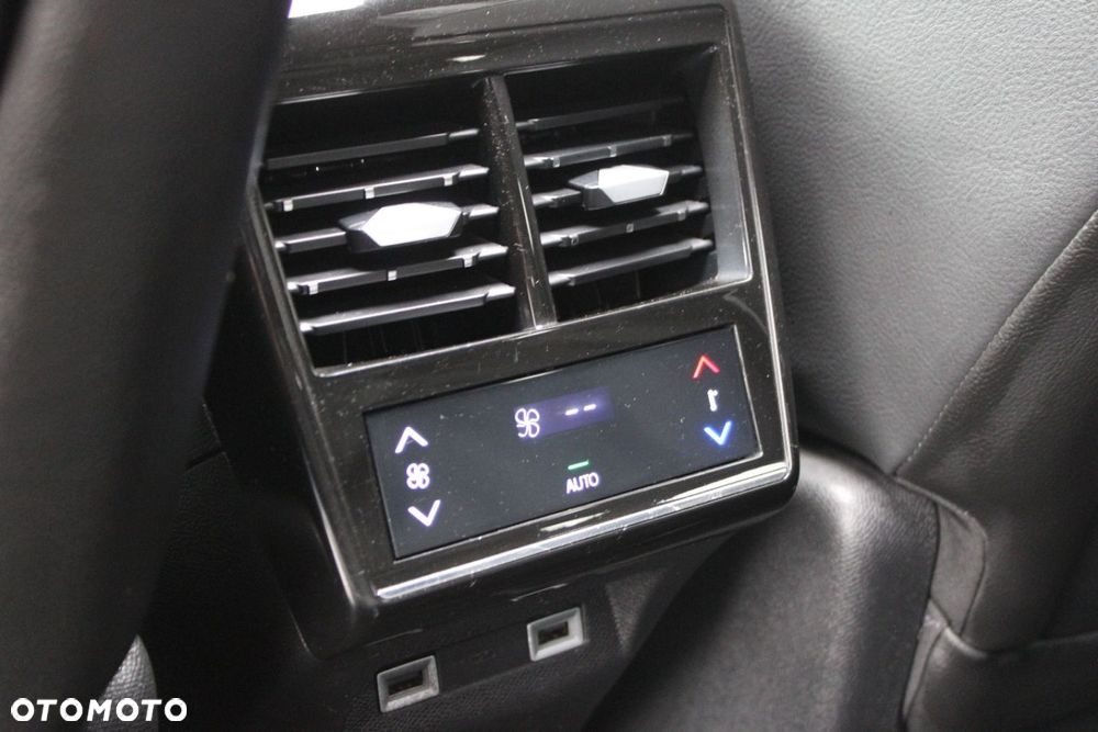 DS Automobiles DS 7 Crossback - 29