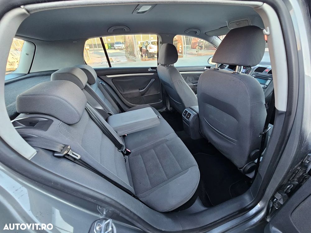 Volkswagen Golf 1.9 TDI DPF Comfortline BlueMotion - 20