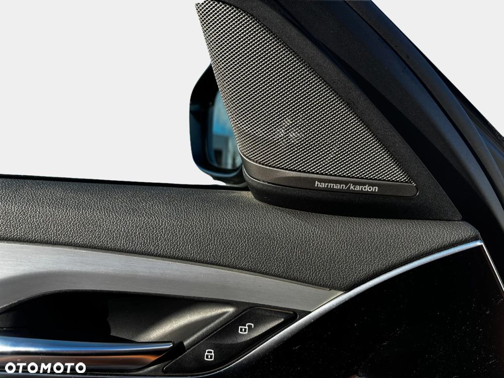 BMW Seria 5 530i GPF xDrive Sport Line sport - 19