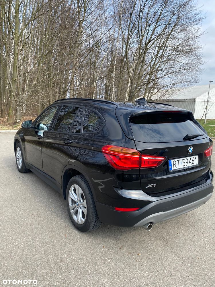 BMW X1 sDrive18i - 4
