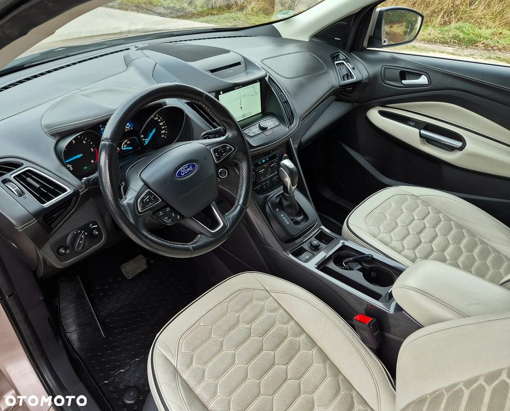 Ford Kuga 2.0 TDCi 4x4 Vignale - 16