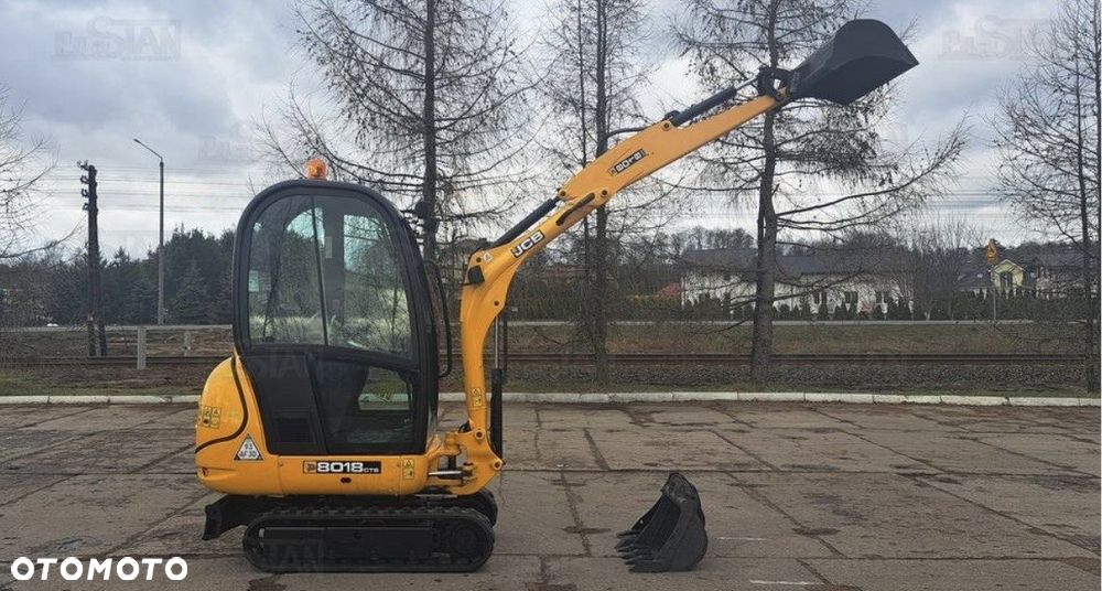 JCB 8018 - 2