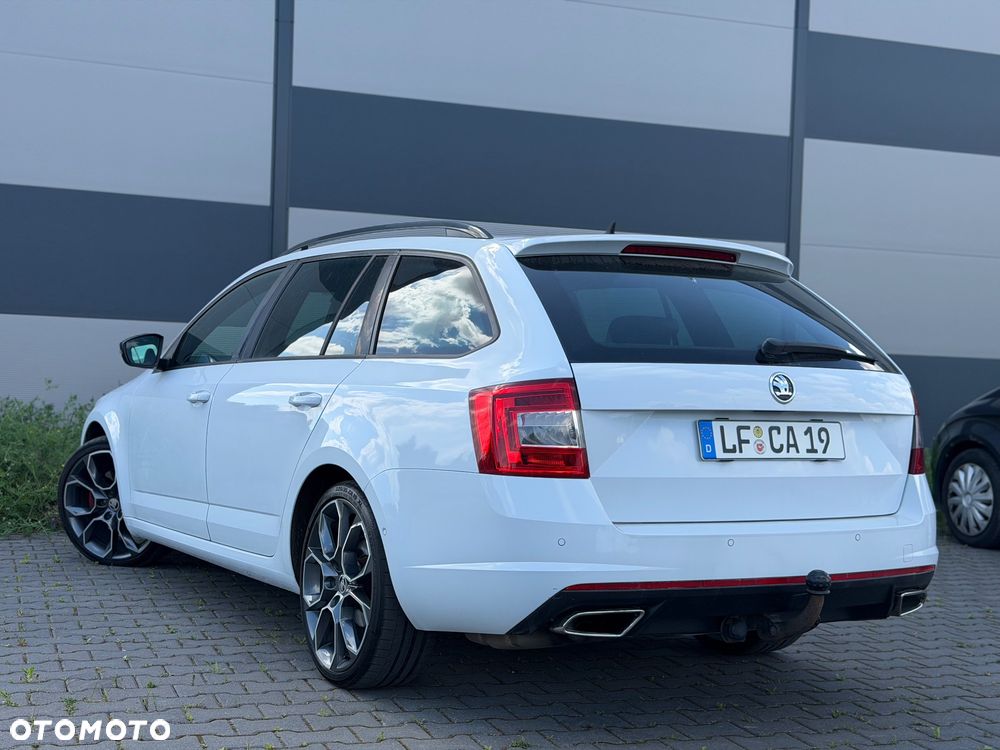Skoda Octavia 2.0 TDI 4x4 RS Challenge DSG - 16