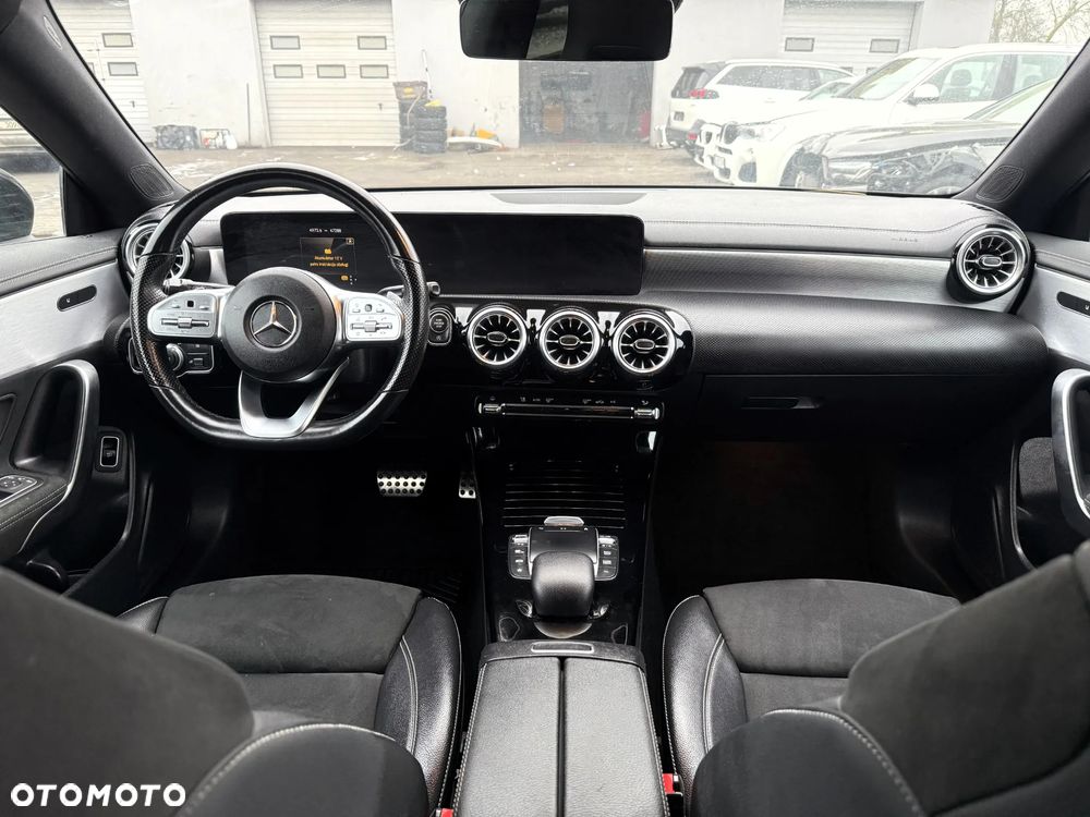 Mercedes-Benz CLA 200 7G-DCT Edition AMG Line - 10