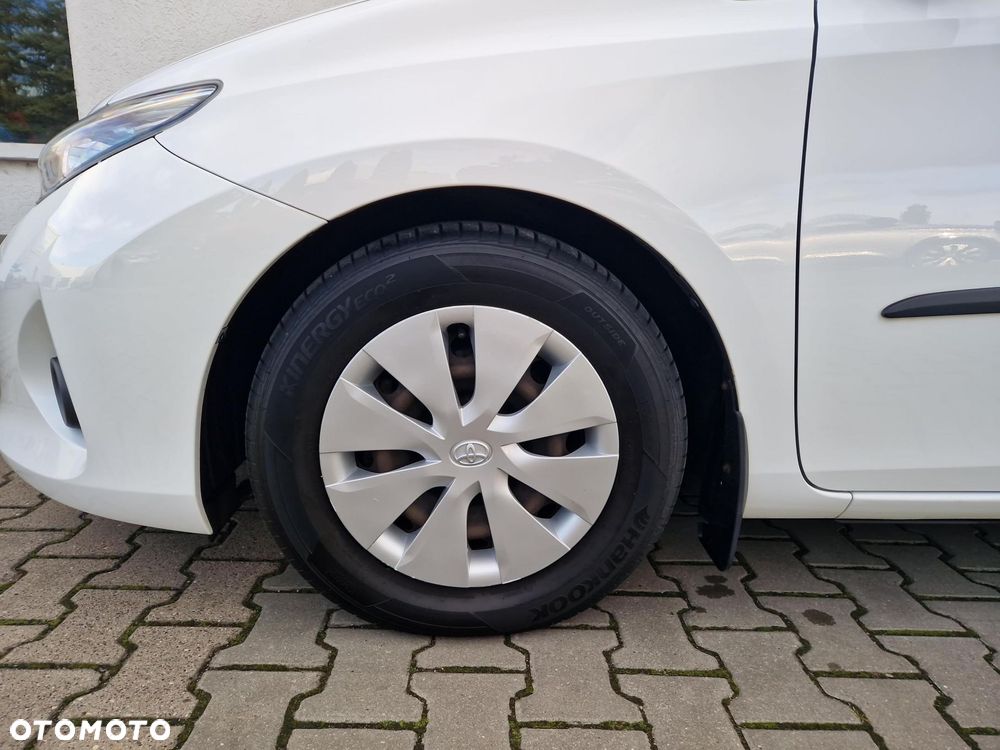 Toyota Auris 1.4 D-4D Terra - 17