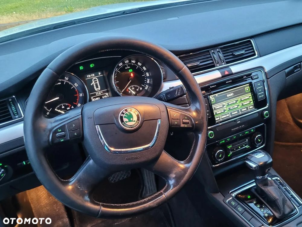 Skoda Superb 1.8 TSI Elegance DSG - 35