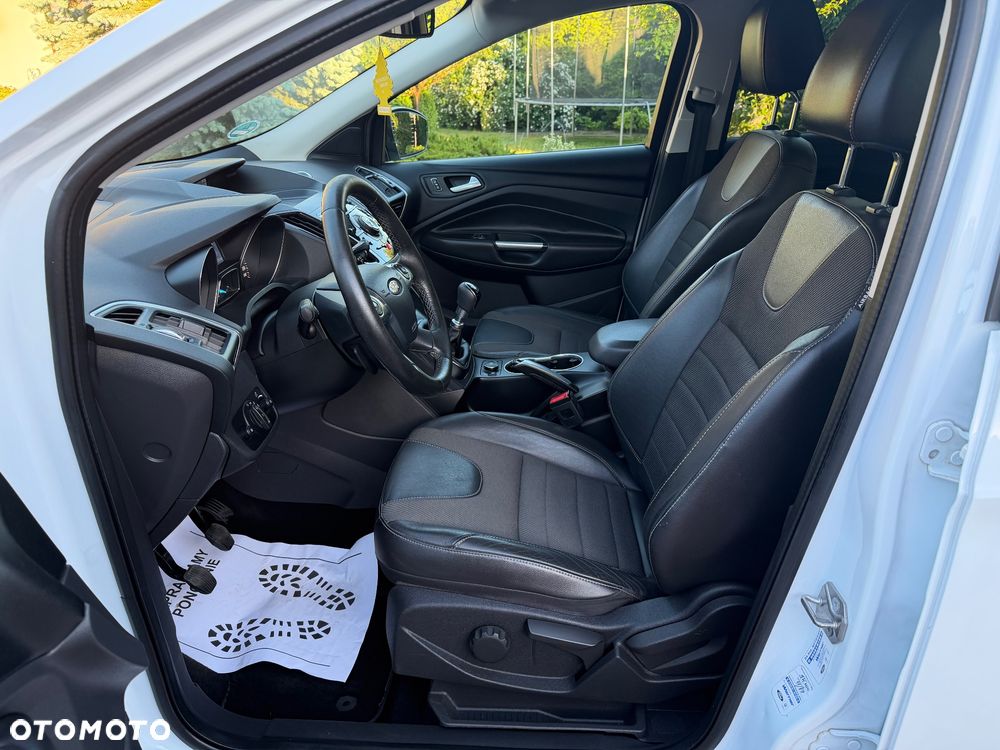 Ford Kuga 1.6 EcoBoost 2x4 Individual - 8