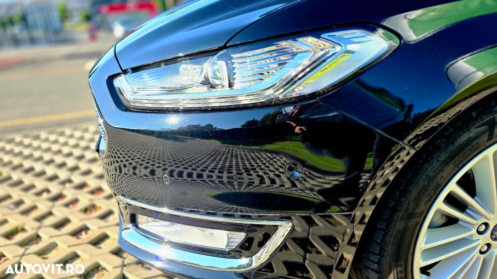 Ford Mondeo 2.0 HEV Vignale - 13