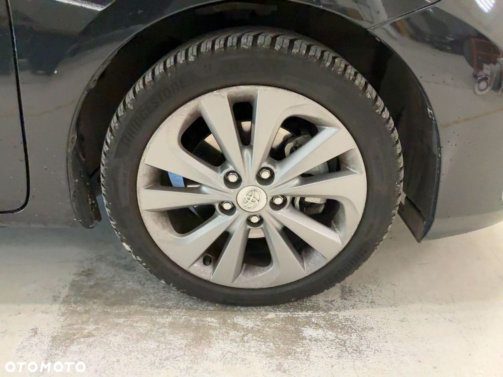 Toyota Auris 1.8 Travel - 12