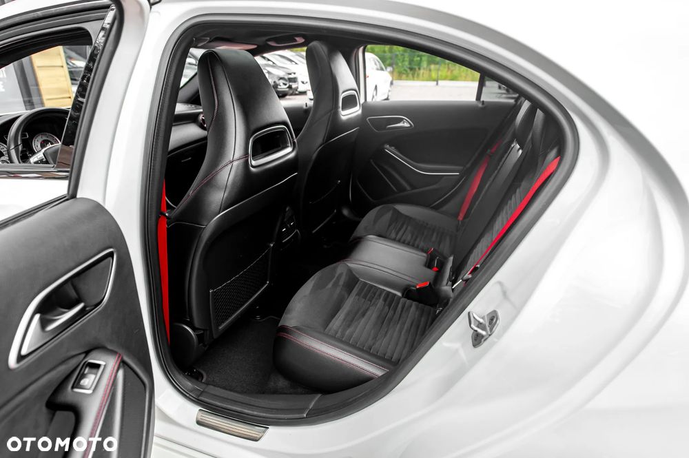 Mercedes-Benz Klasa A 250 (BlueEFFICIENCY) 7G-DCT AMG Sport - 19