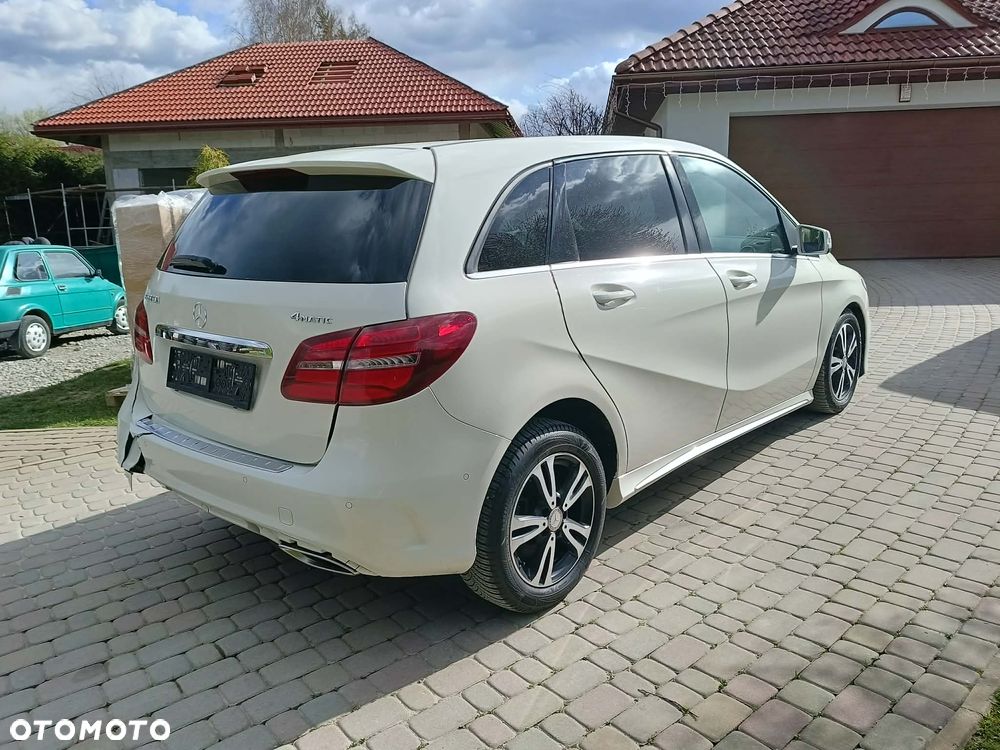 Mercedes-Benz Klasa B 200 (CDI) d 4Matic 7G-DCT AMG Line - 6