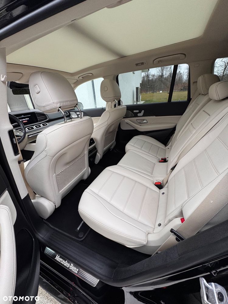 Mercedes-Benz GLS - 10
