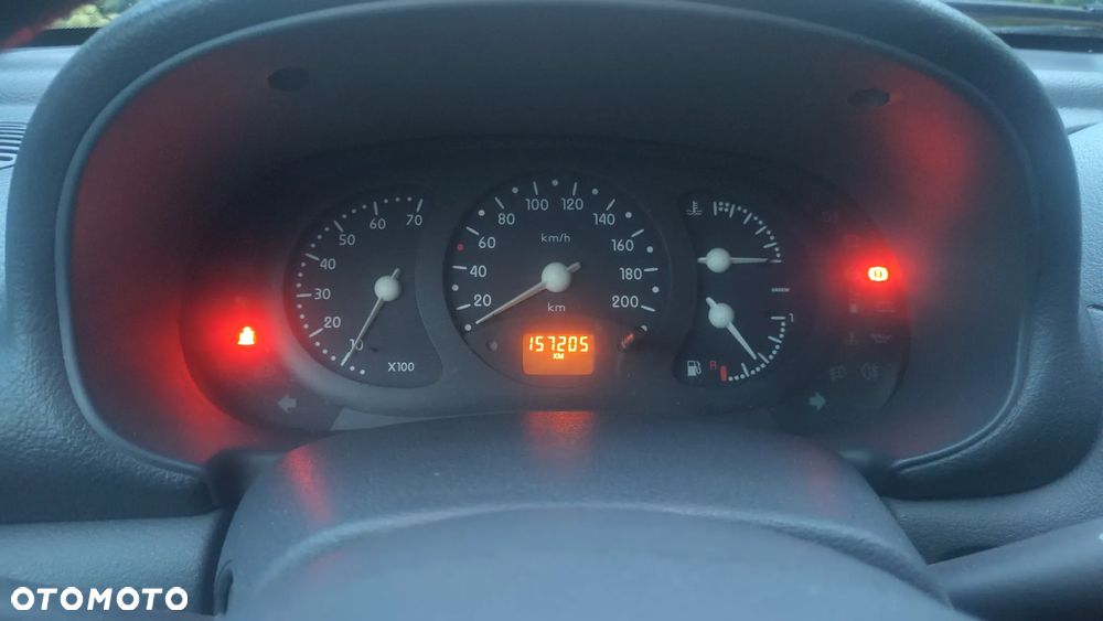 Renault Clio - 8