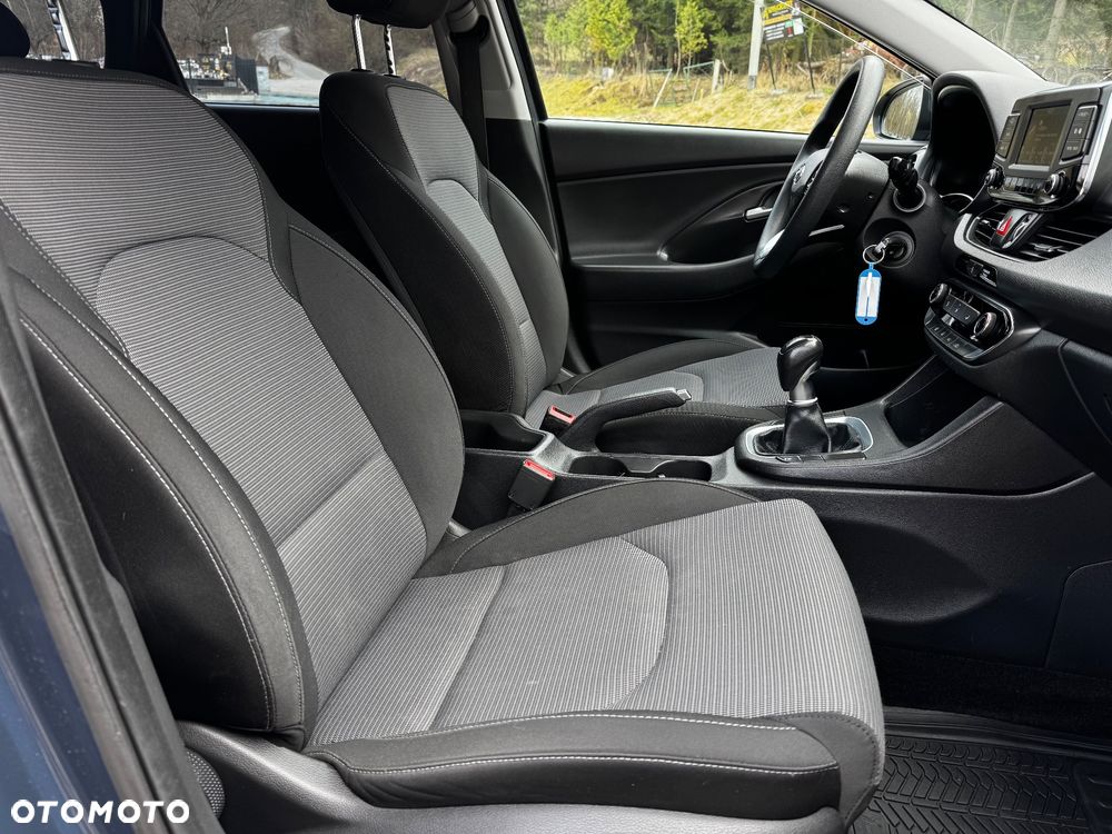 Hyundai i30 1.4 Base - 12