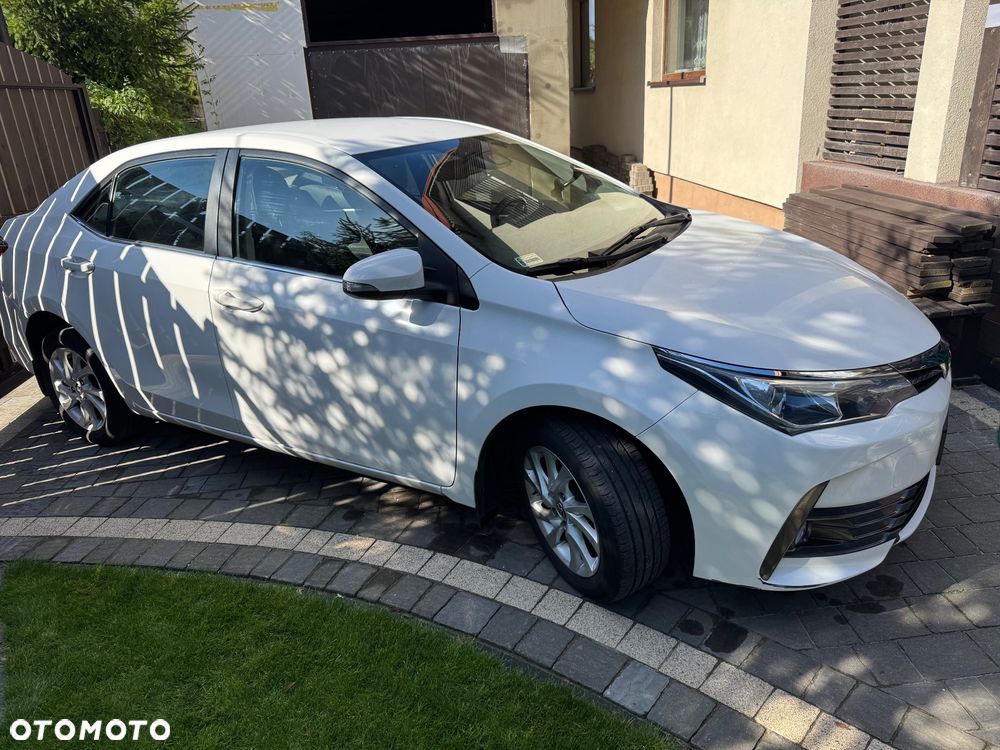 Toyota Corolla 1.6 Comfort - 1