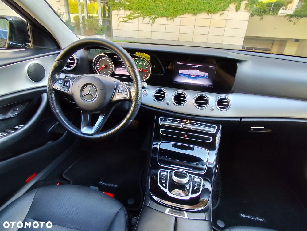 Mercedes-Benz Klasa E - 8