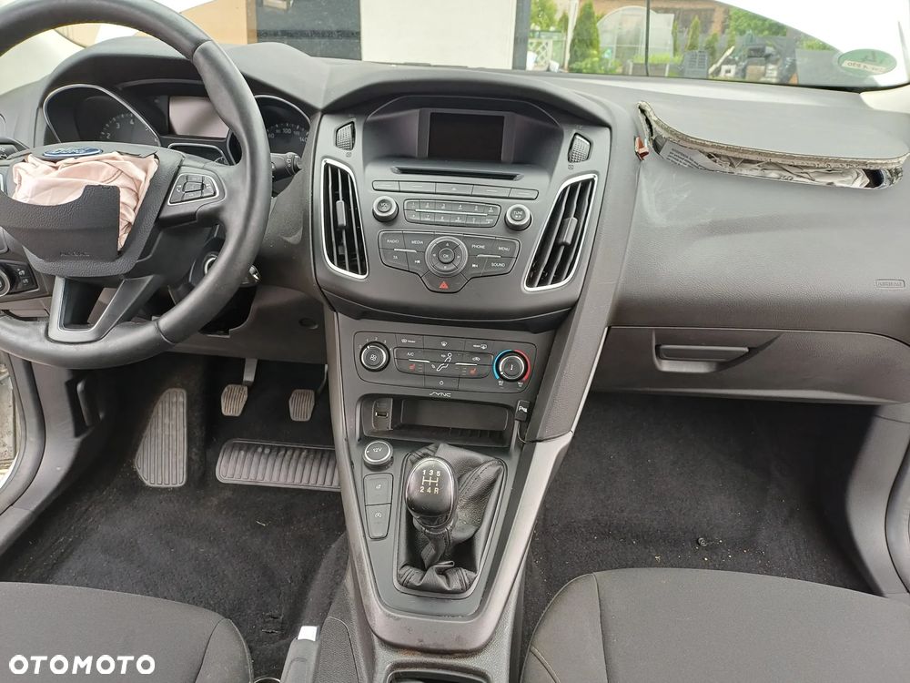Ford Focus - 12