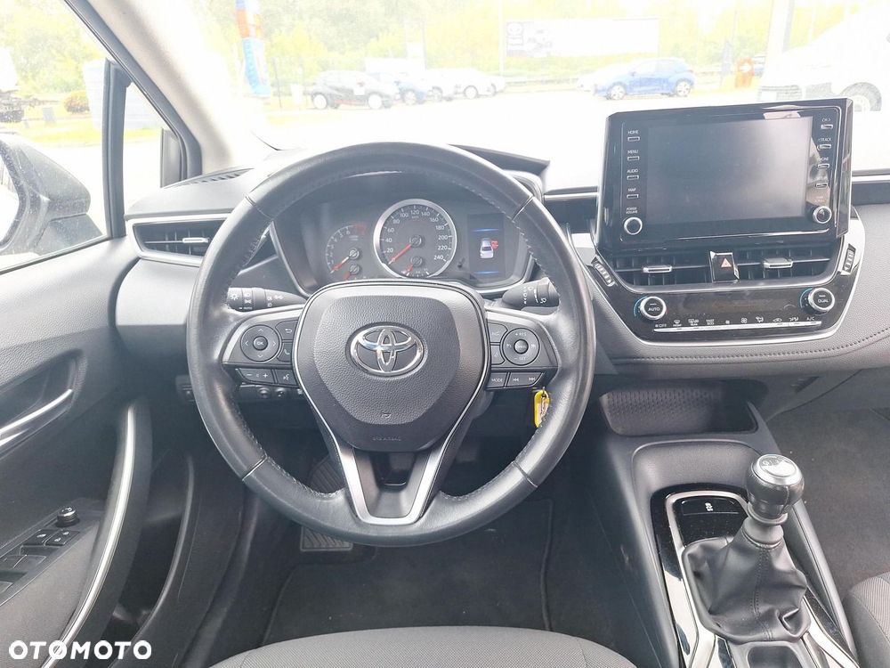 Toyota Corolla - 12
