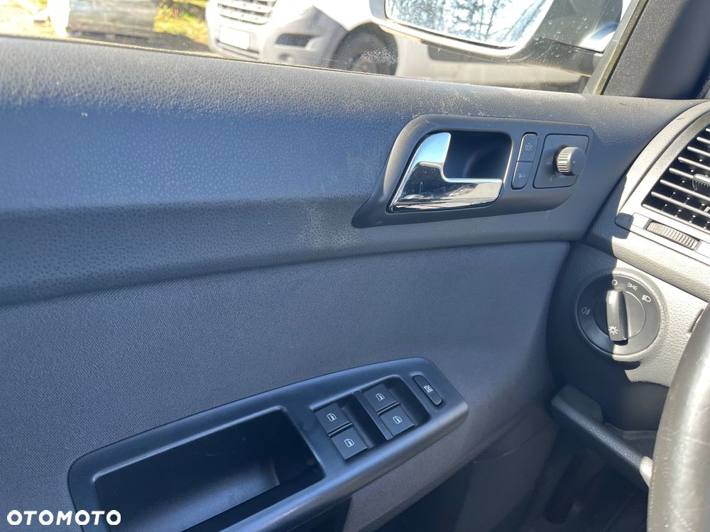 Volkswagen Polo 1.4 Sportline - 11