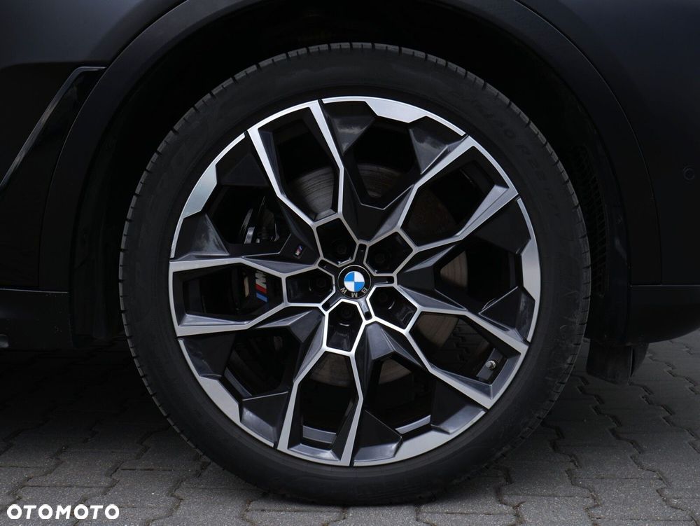 BMW X7 - 35