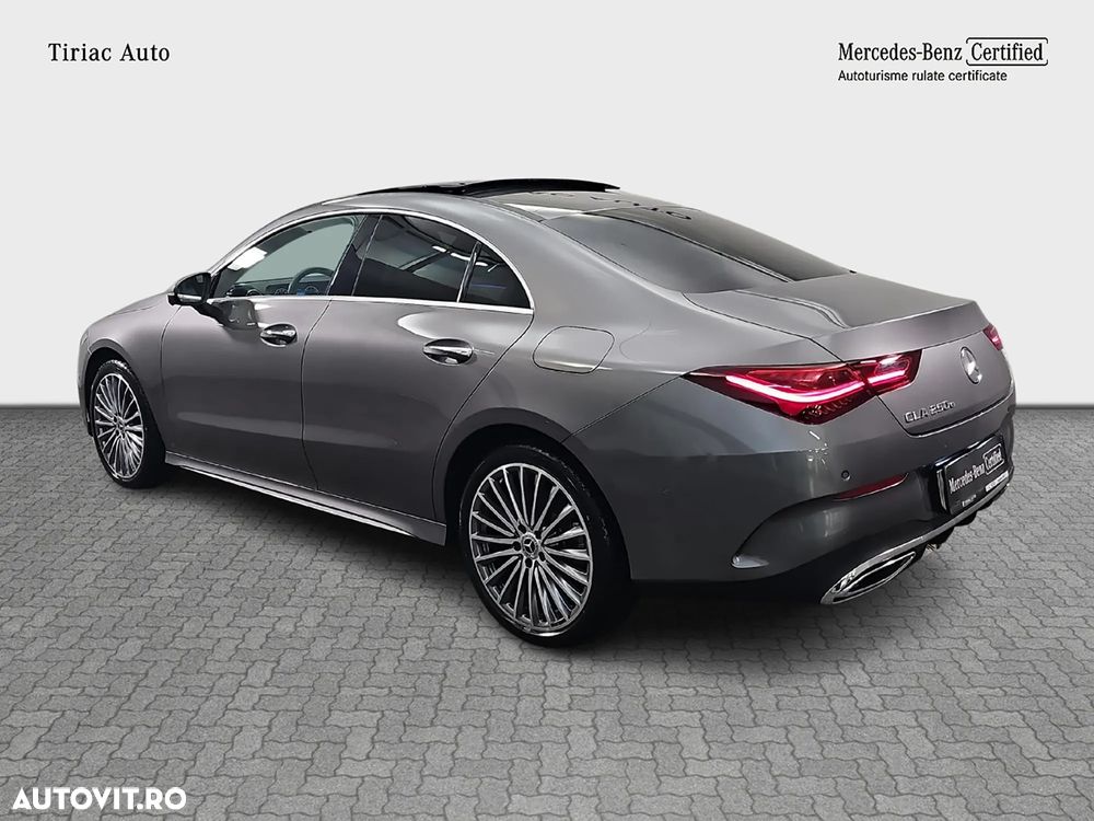 Mercedes-Benz CLA 250 e 8G-DCT AMG Line - 4