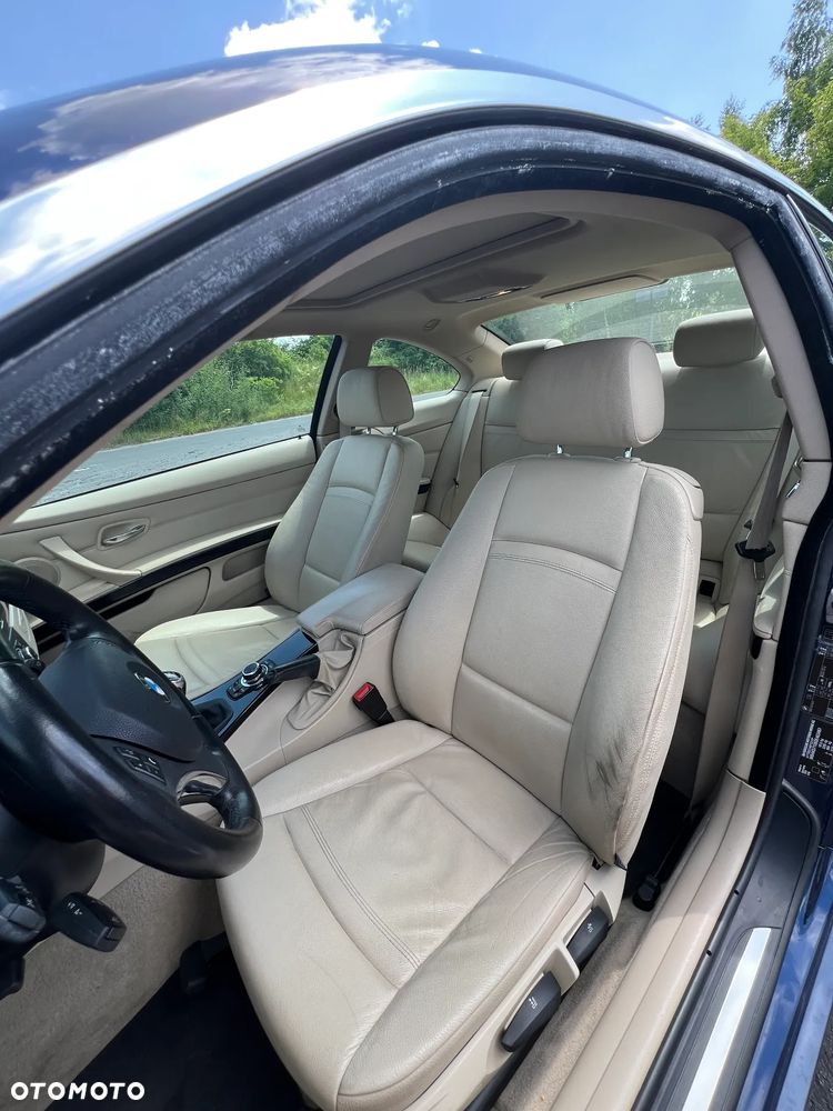 BMW Seria 3 320i - 16