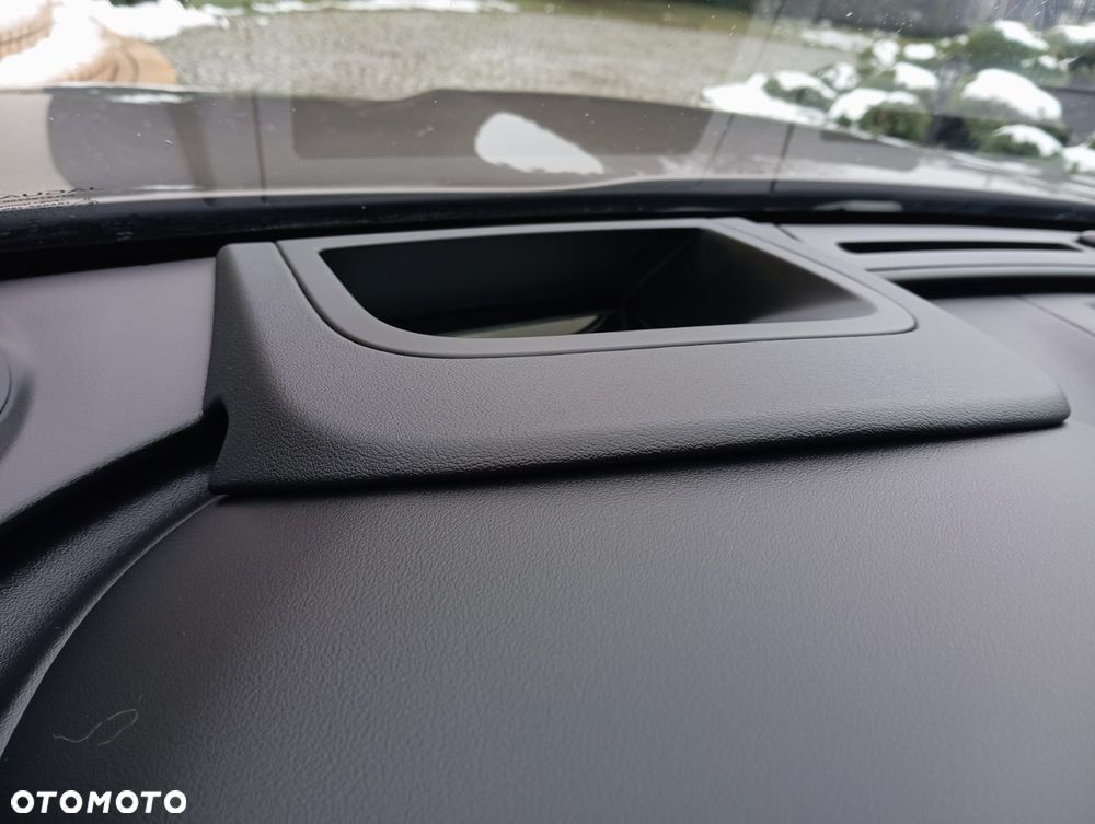 Jaguar F-Pace 30d AWD 300 Sport - 11