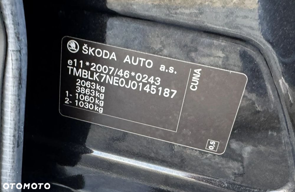 Skoda Octavia 2.0 TDI 4x4 DSG RS - 37