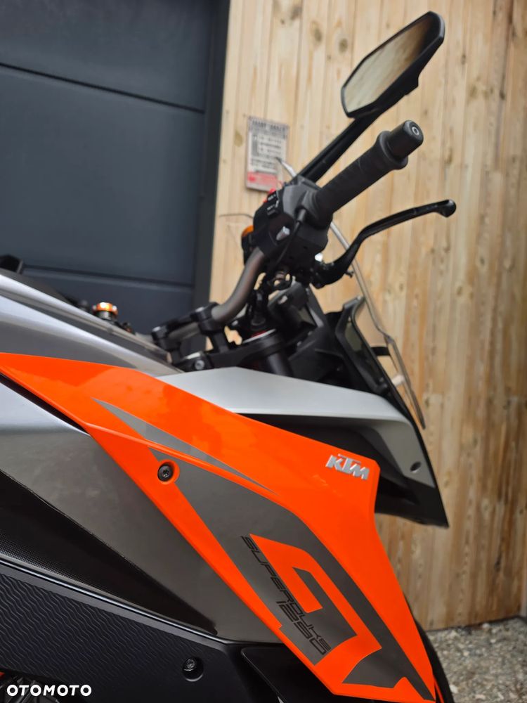 KTM Super Duke - 12