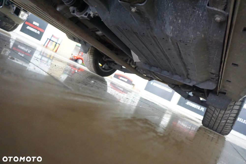 Hyundai Tucson 2.0 CRDi 4WD Automatik Style - 16