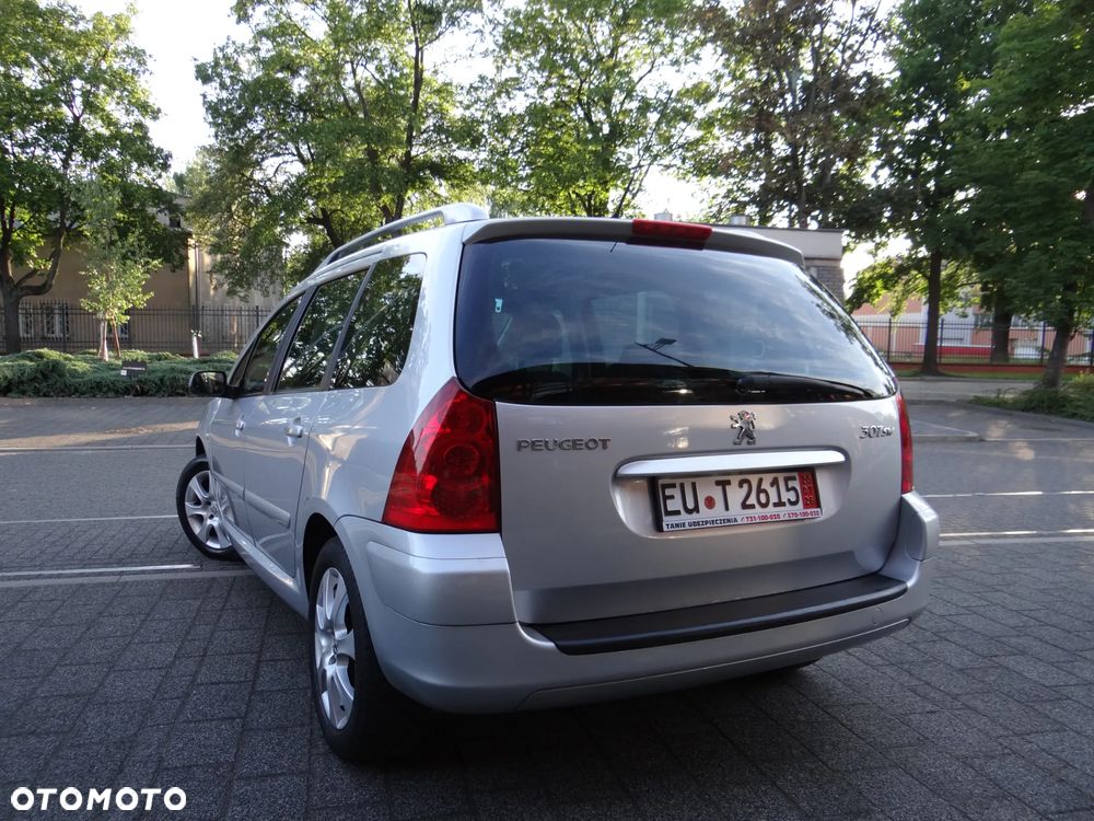 Peugeot 307 SW 110 OXYGO - 3