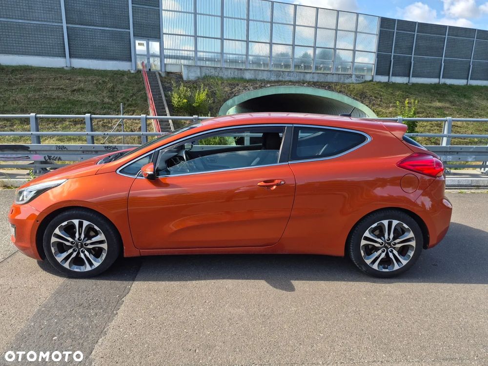Kia Ceed 1.6 GDI Platinum Edition - 11