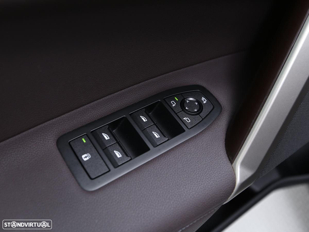 BMW iX xDrive 40 - 18