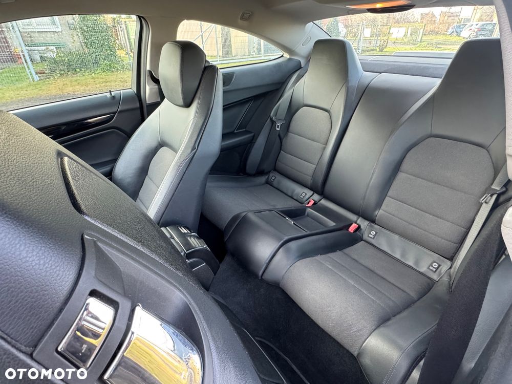 Mercedes-Benz Klasa C 180 (BlueEFFICIENCY) - 16