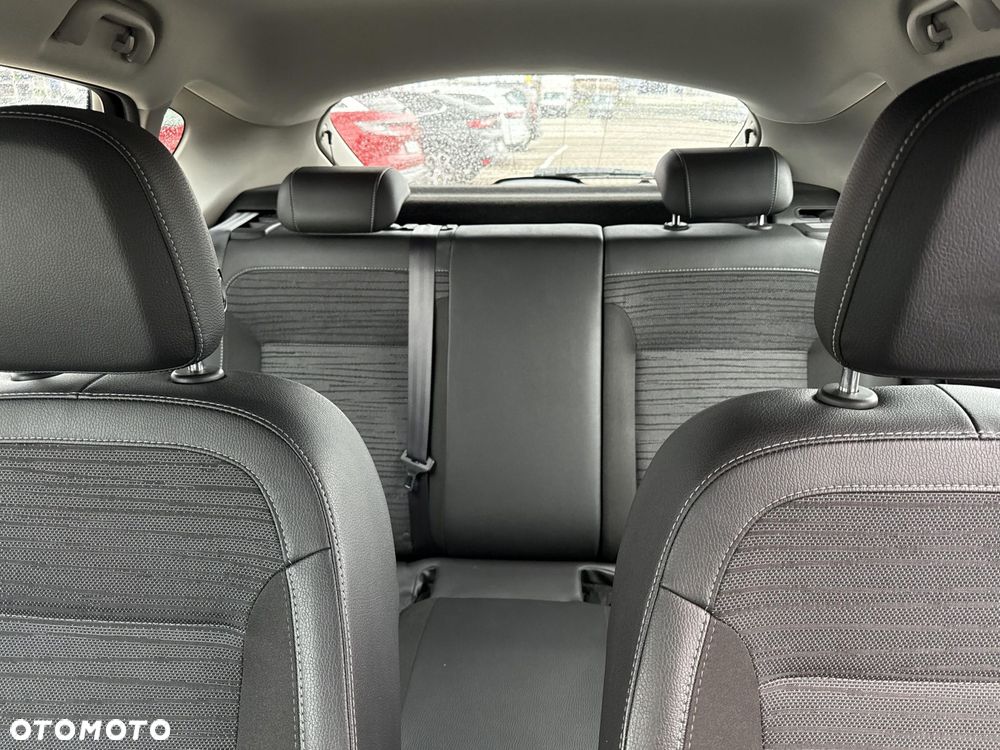 Opel Astra 1.6 Enjoy - 26