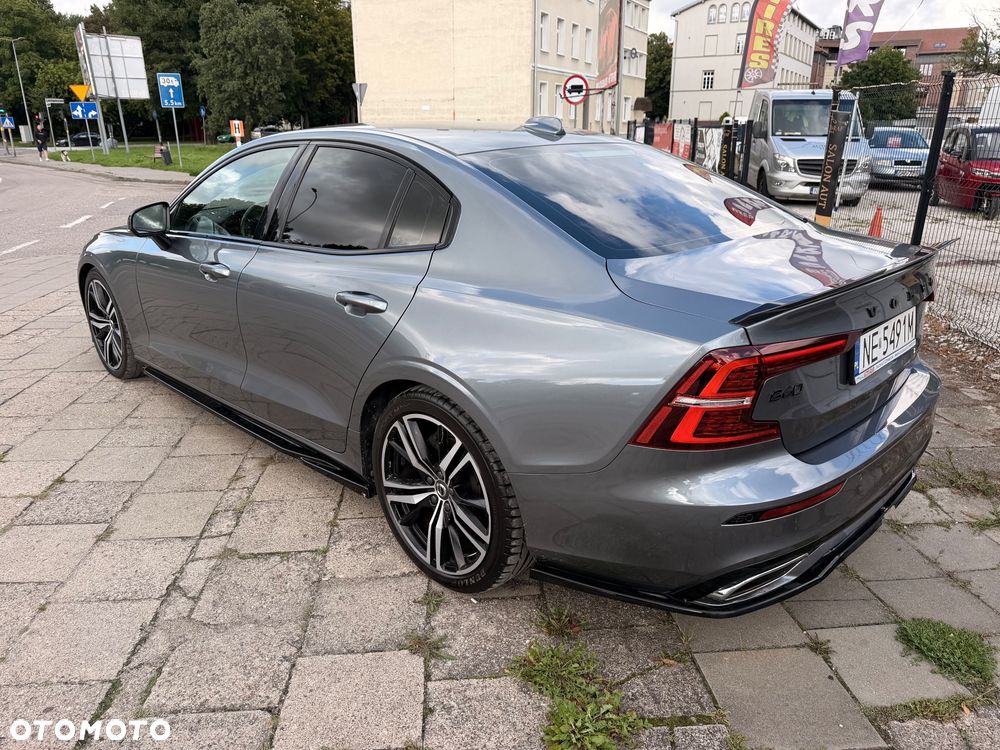 Volvo S60 T4 R-Design - 12