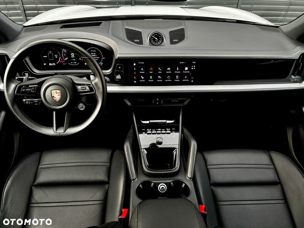 Porsche Cayenne - 26