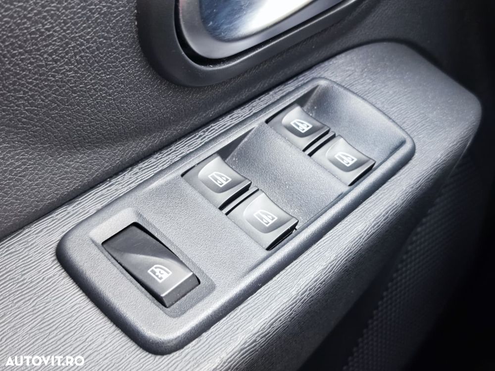 Dacia Lodgy 1.5 Blue dCi Laureate - 28