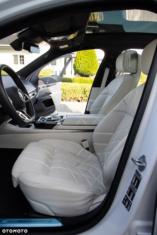 BMW Seria 7 - 14