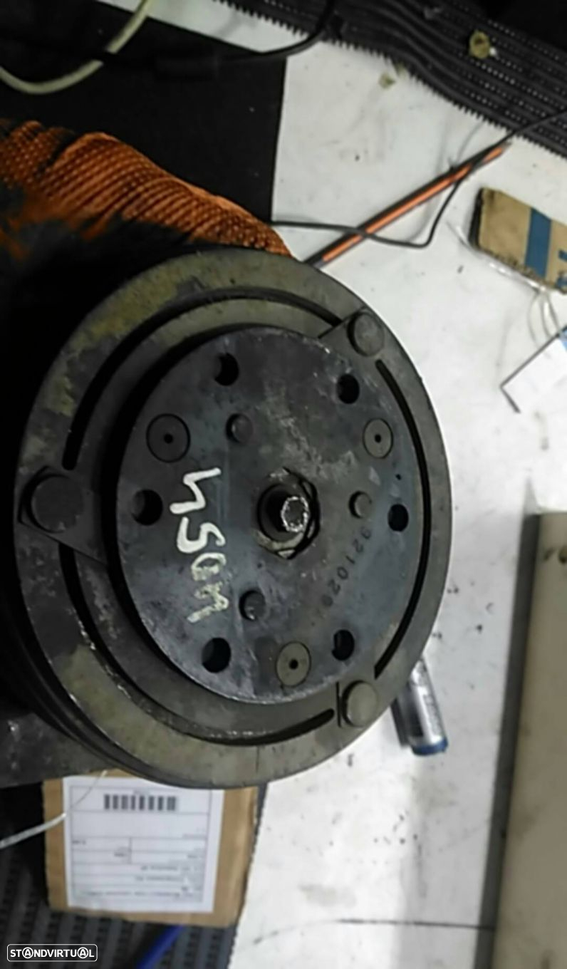 Compressor Ar Condicionado Ford Mondeo I Três Volumes (Gbp) - 4
