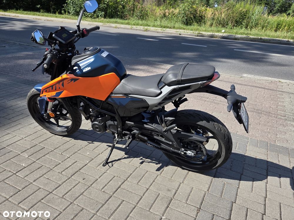 KTM Duke 125 - 24
