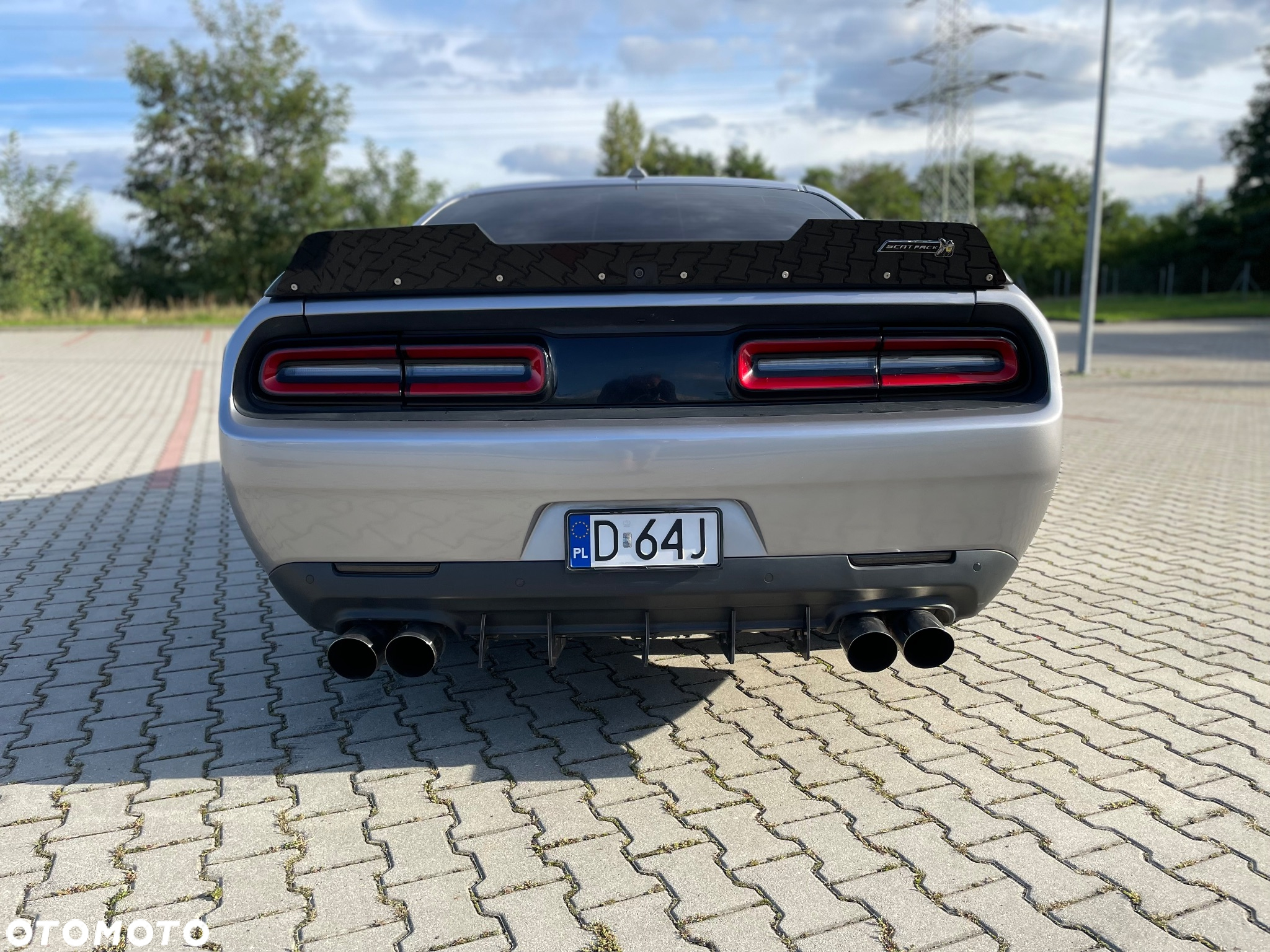 Dodge Challenger 6.4 Scat Pack - 6