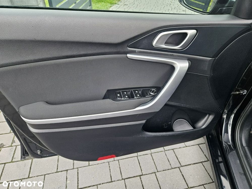 Kia Ceed - 19