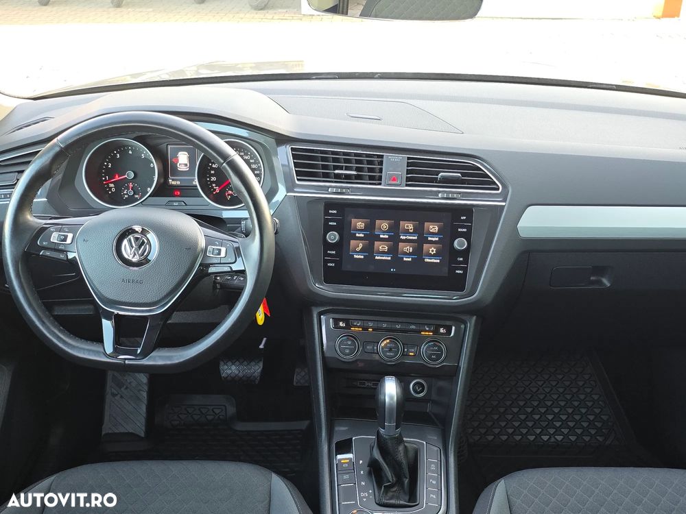 Volkswagen Tiguan - 17