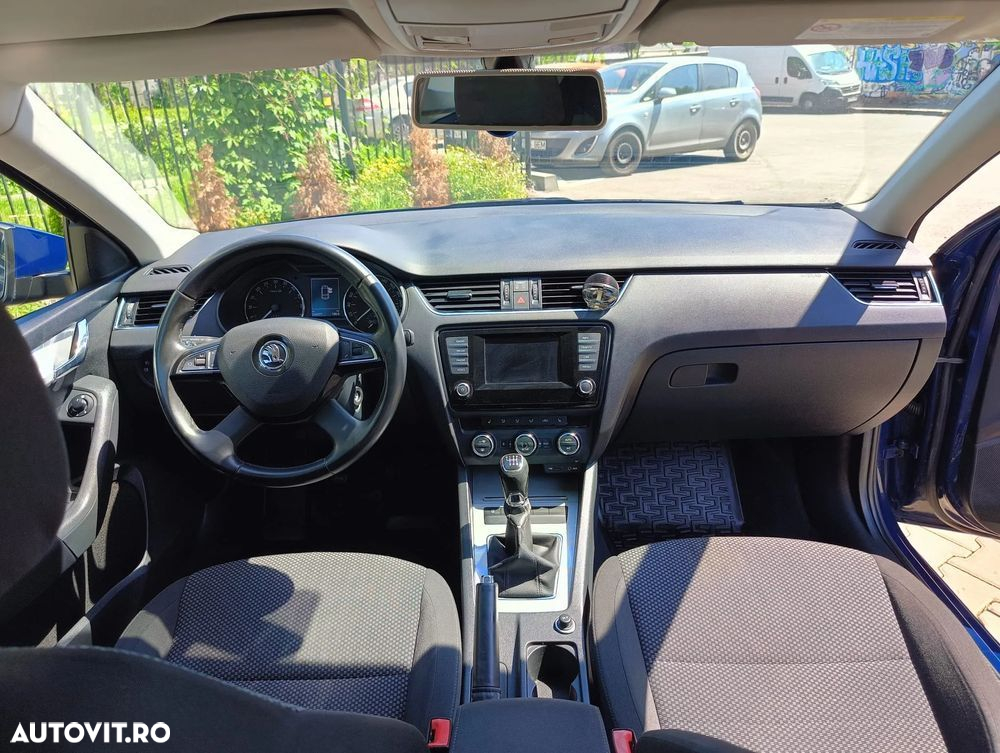 Skoda Octavia Combi 2.0 TDI Clever - 14