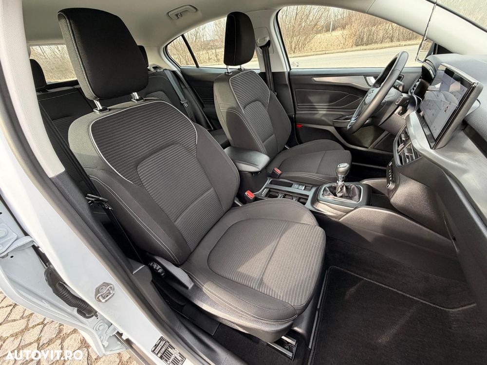 Ford Focus 1.0 EcoBoost MHEV Titanium X - 8