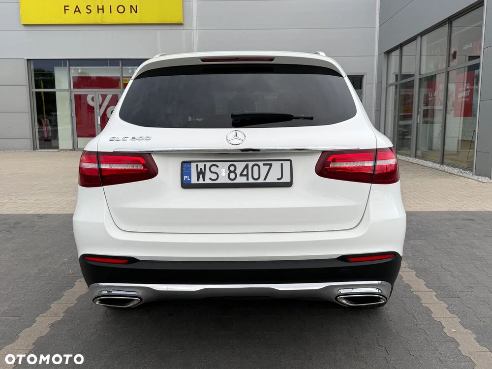 Mercedes-Benz GLC - 6