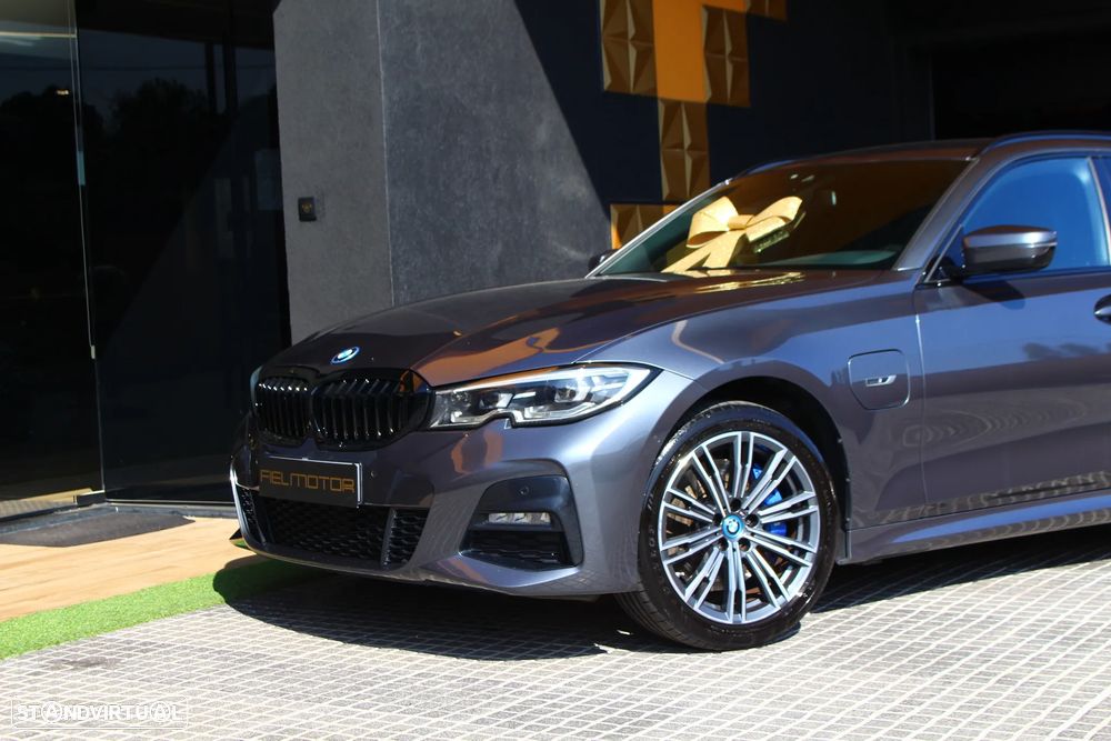 BMW 320 - 3