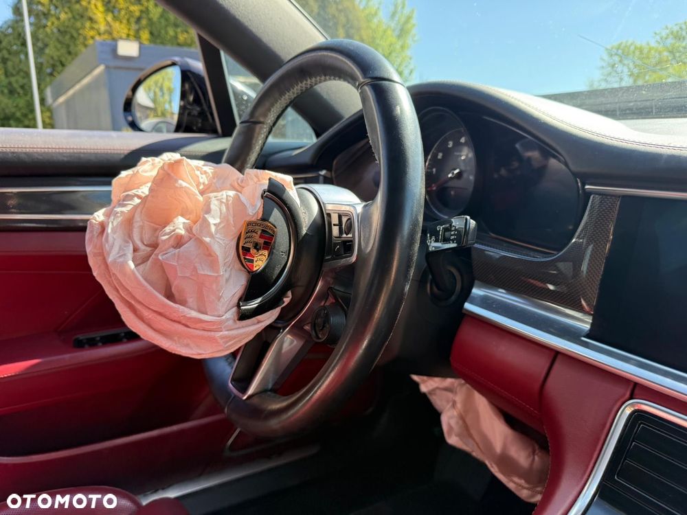 Porsche Panamera - 14